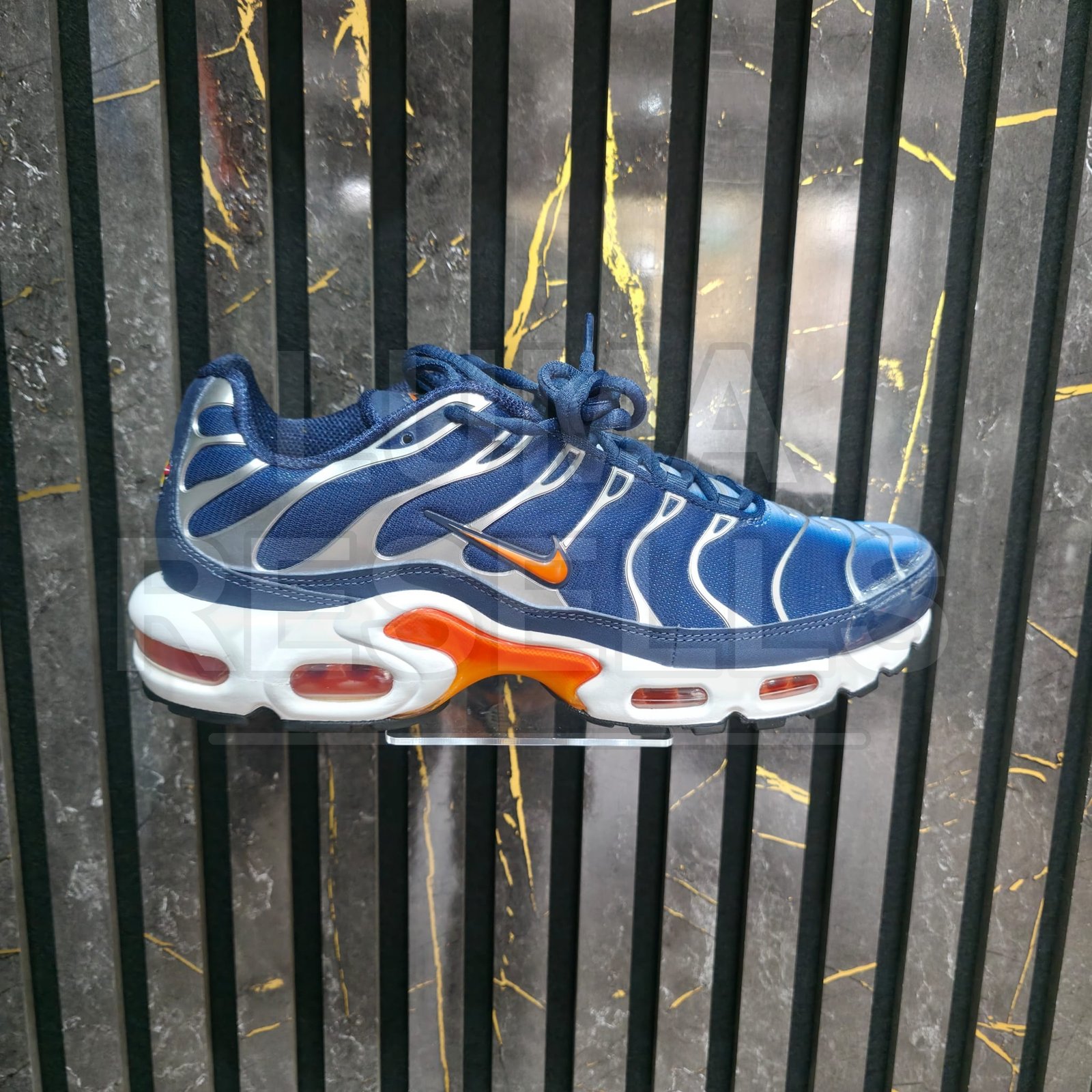 Item 023
