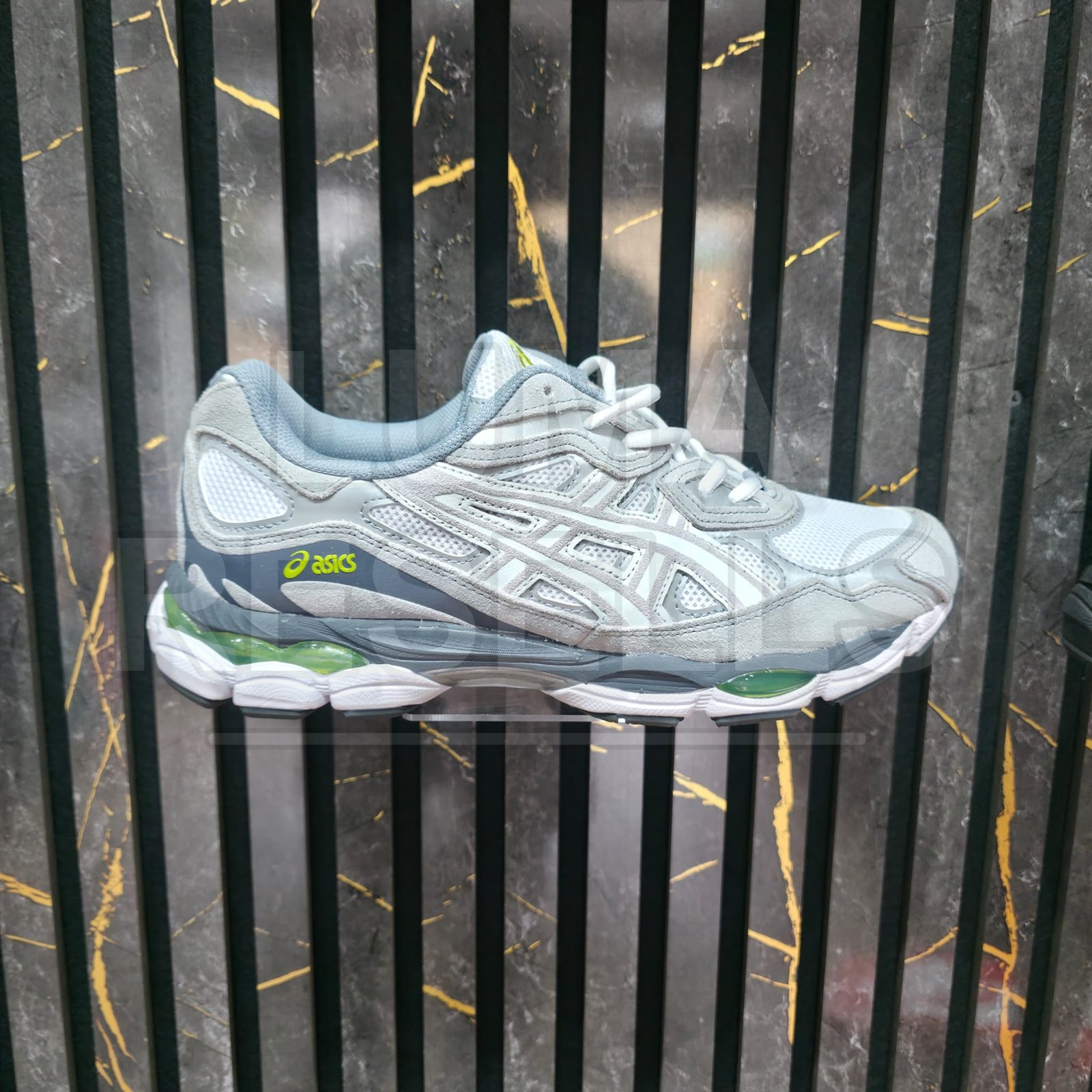 Item 032