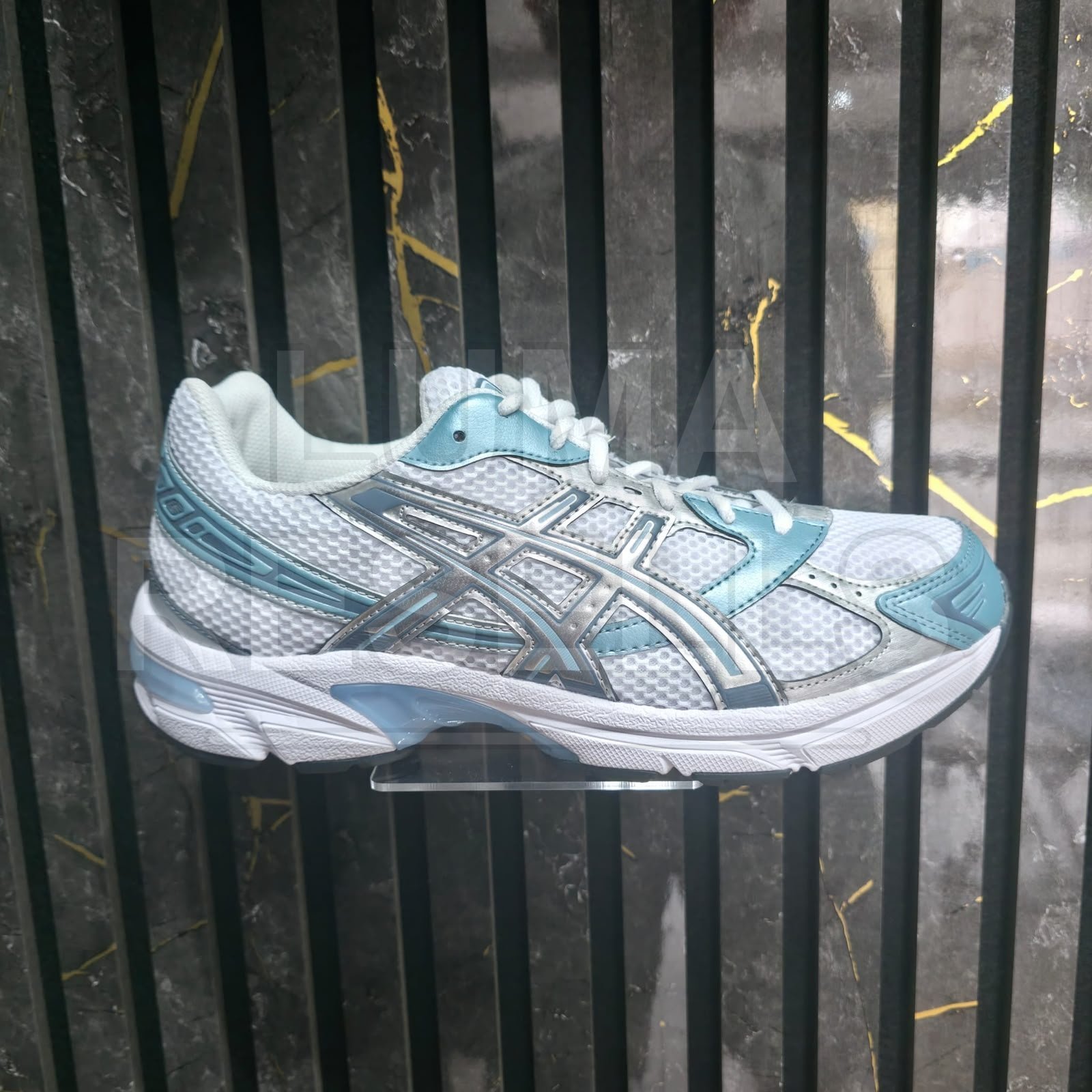 Item 036