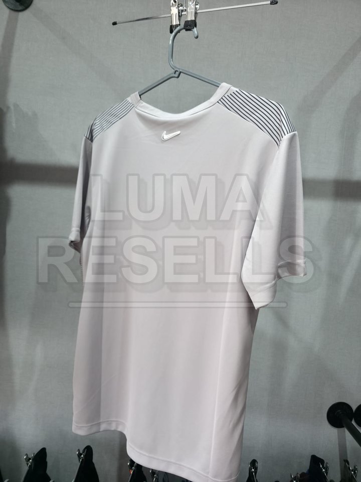 Item 043
