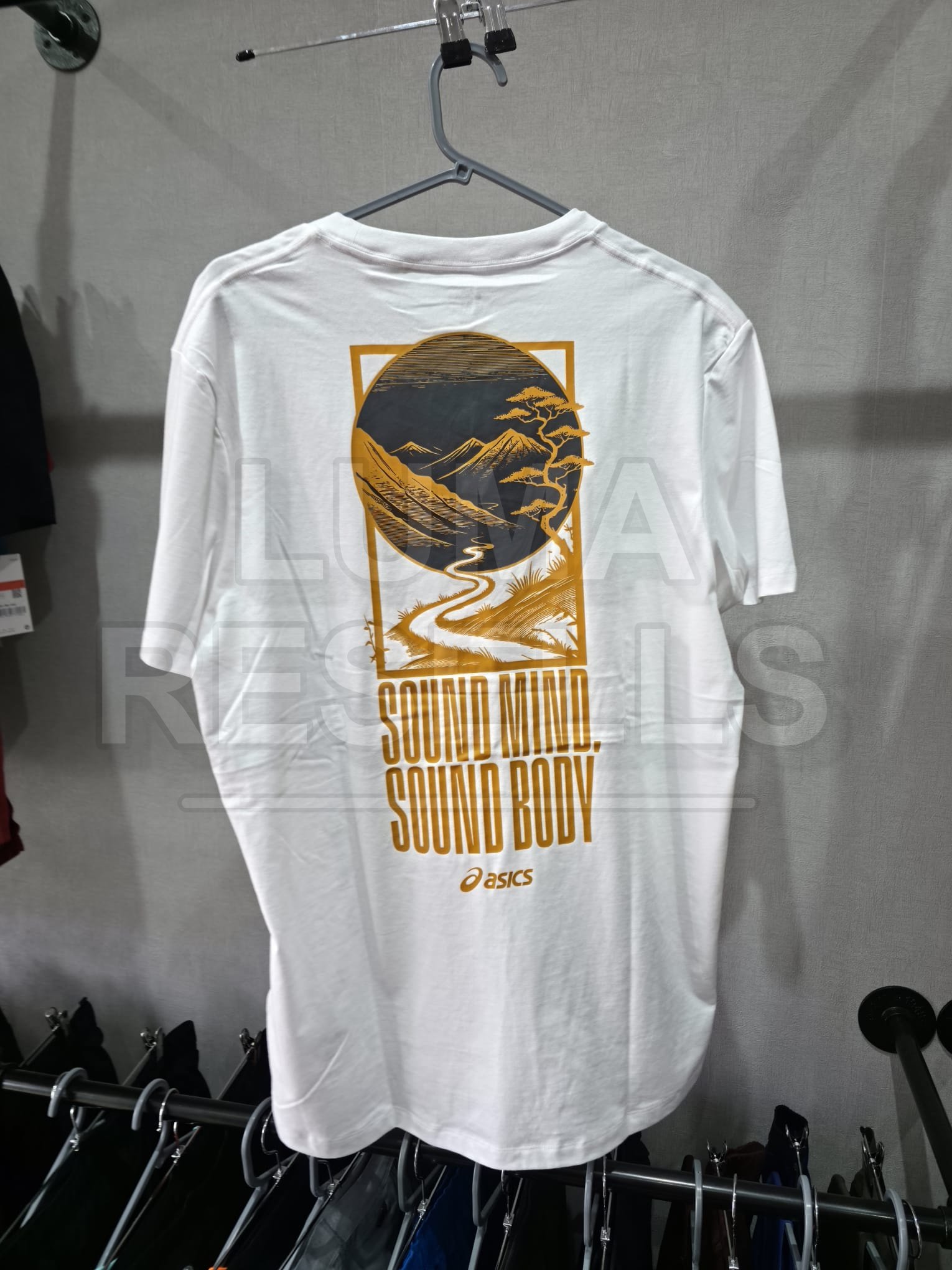 Item 048
