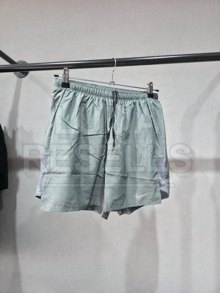 Item 052
