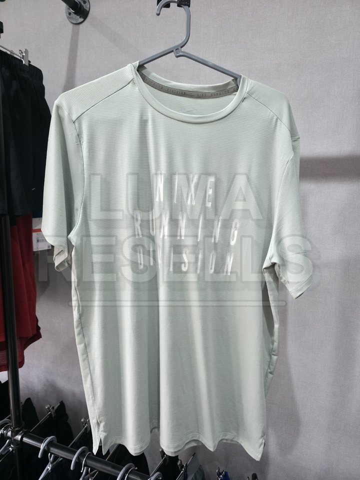 Item 060