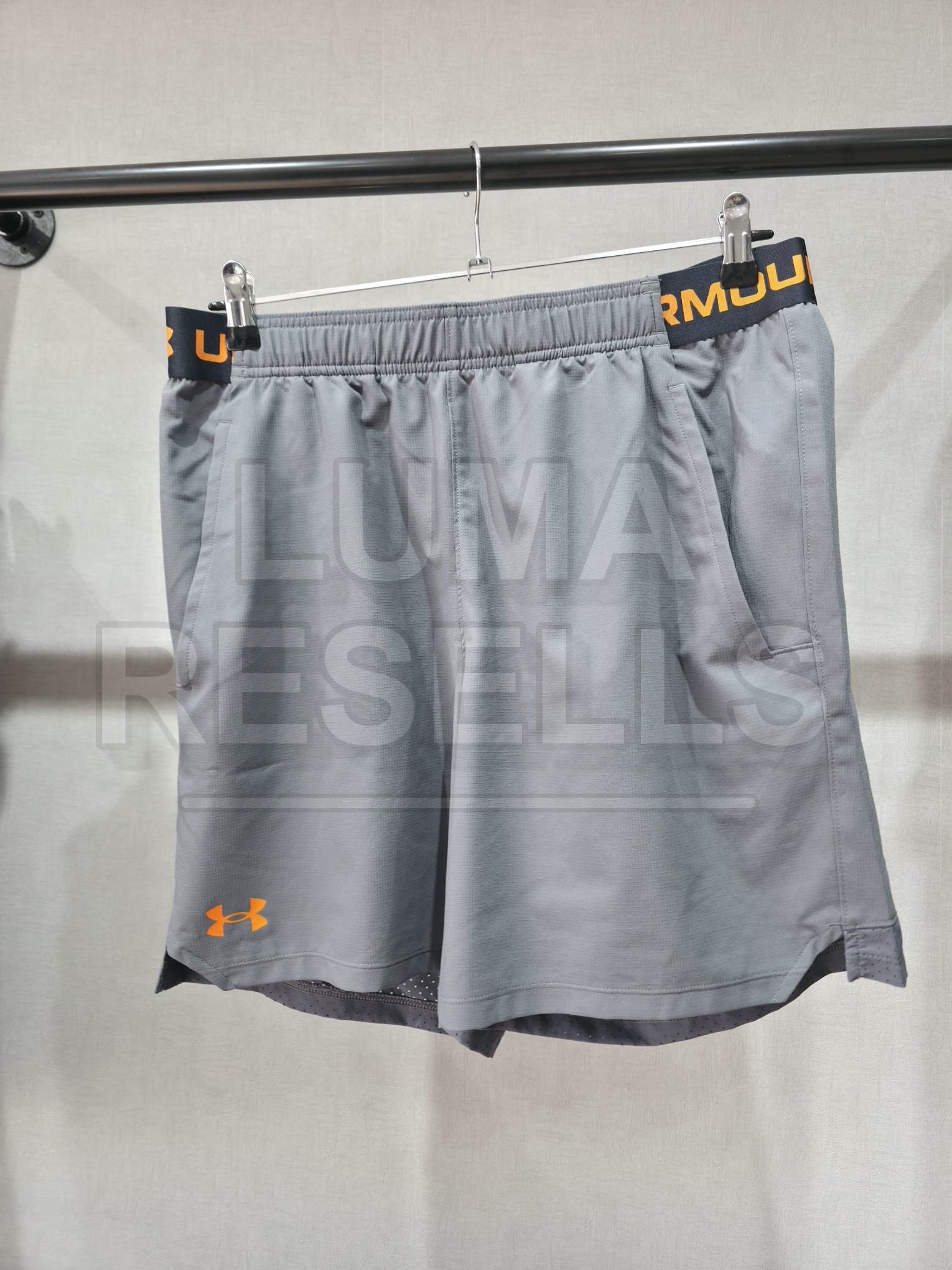Item 075
