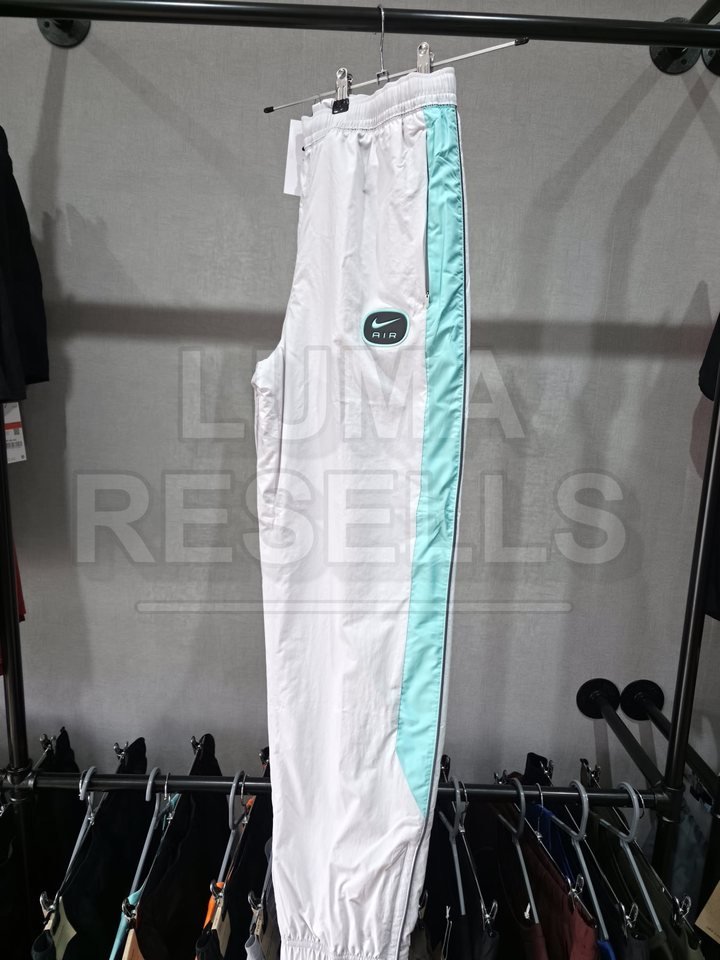 Item 083